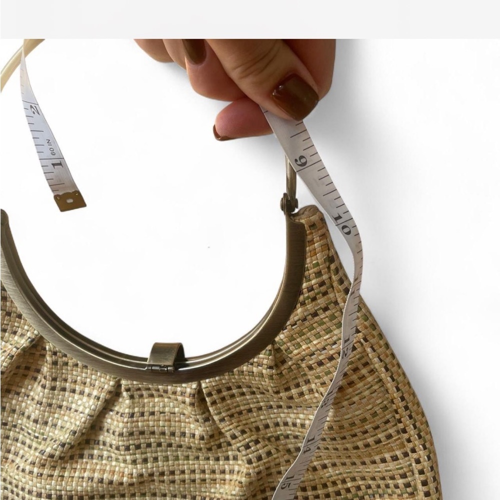 woven rattan bag with gold-toned hardware - Picture 5 of 6